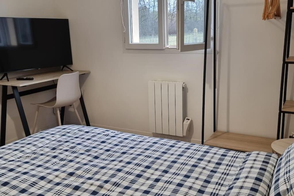 Belle Maison Climatisee Renovee Pac-Man Entre Collegues, Amis, Famille - Barbecue - Netflix - Prime - Baby Foot 50Cts Saint-Seurin-sur-l'Isle Exterior foto