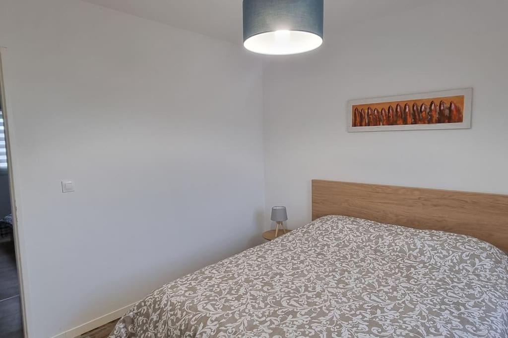Belle Maison Climatisee Renovee Pac-Man Entre Collegues, Amis, Famille - Barbecue - Netflix - Prime - Baby Foot 50Cts Saint-Seurin-sur-l'Isle Exterior foto